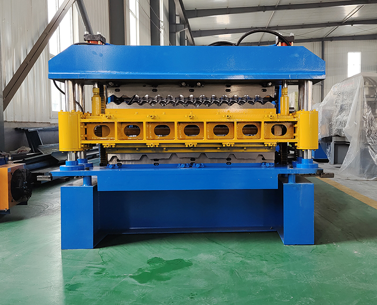 Double layer roof sheet roll forming machine